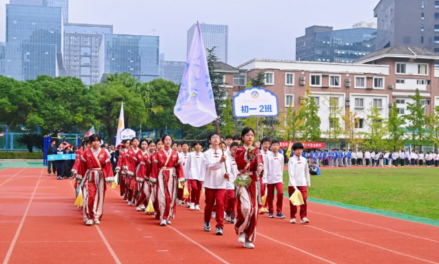 103100-1156.jpg 2025-10-31_101858.jpg